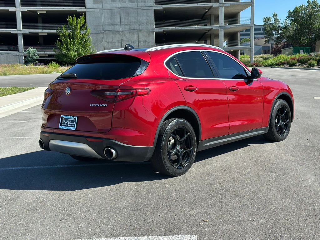 alfa romeo stelvio 2018 ZASFAKRN5J7C17285 image alfa romeo stelvio 2018 ZASFAKRN5J7C17285 image